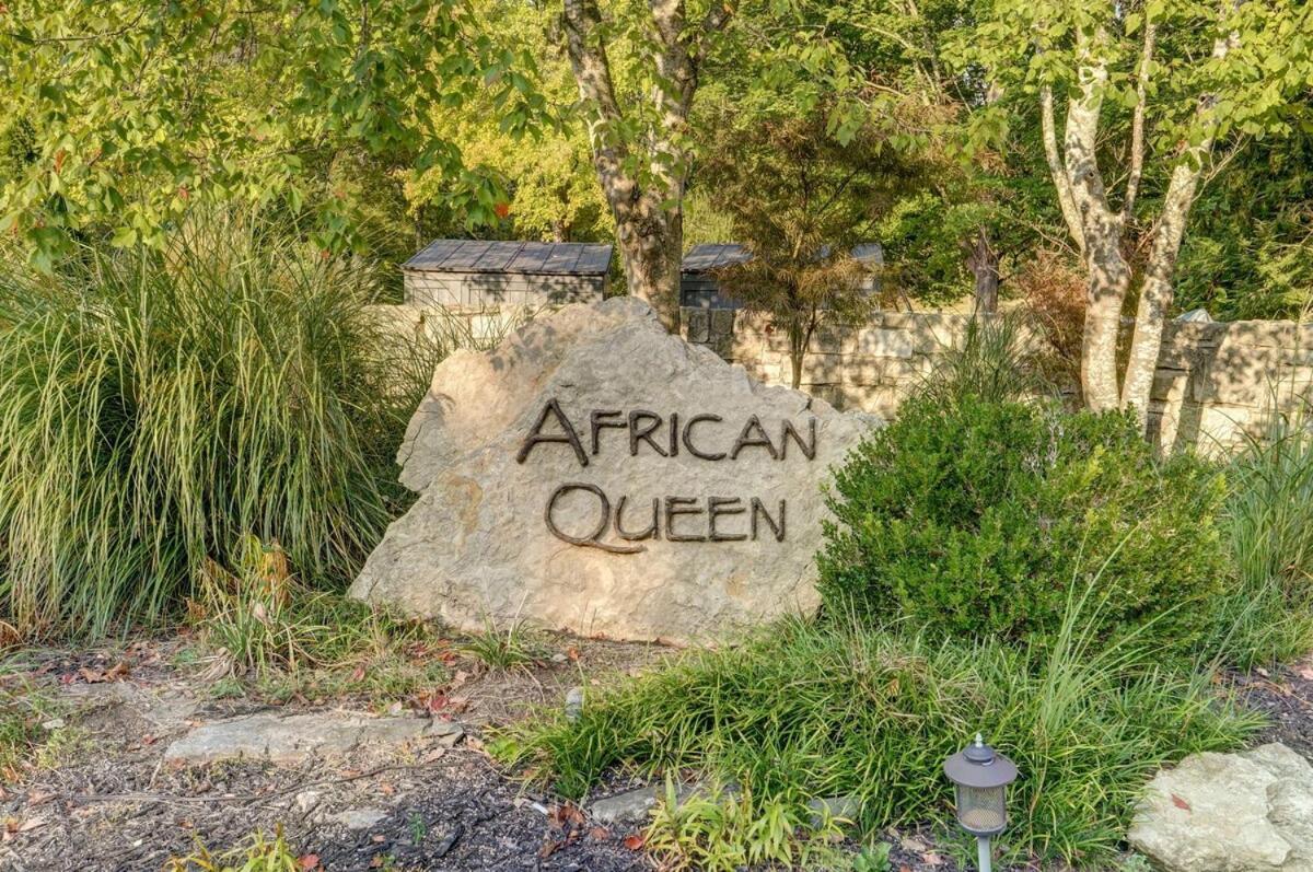 The African Queen Springfield Exterior photo